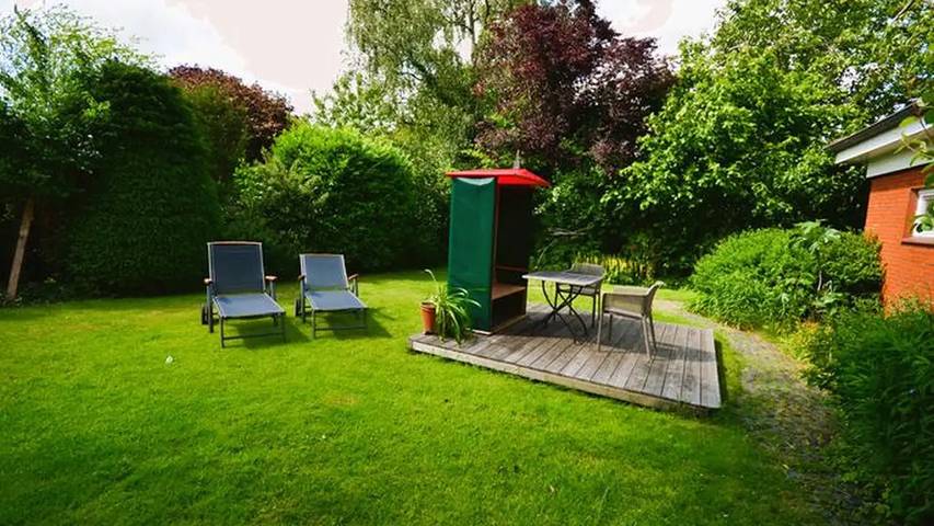 Ferienwohnung für 4 Personen, mit Terrasse und Garten in Emden - 3