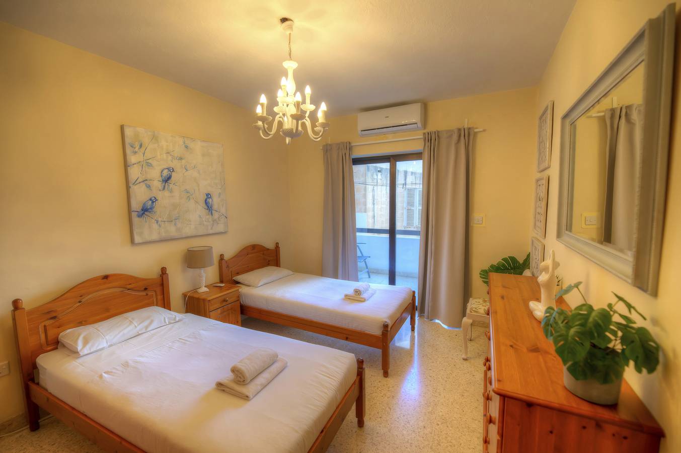Appartamento intero, Appartamento vacanze per 6 persone con balcone in Sliema, Isola di Malta