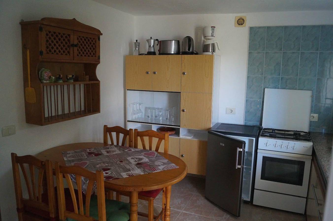 Maison de vacances 'Casita Partido' avec vue sur la montagne, jardin privé et Wi-Fi in San Juan del Reparo, Garachico