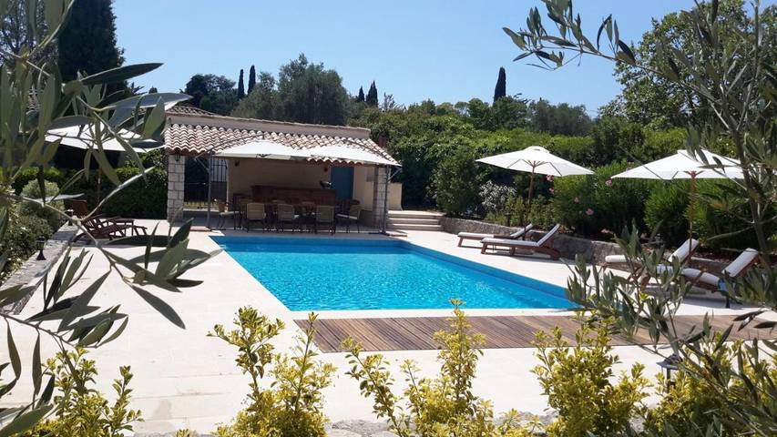 Maison d’hôte pour 2 personnes, avec Balcon et Terrasse ainsi que Jacuzzi et Jardin à Grasse