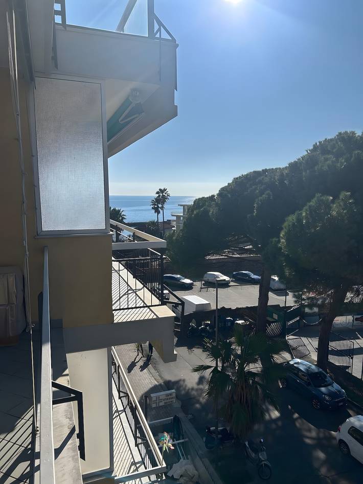 Ferienwohnung für 4 Personen, mit Balkon in San Remo