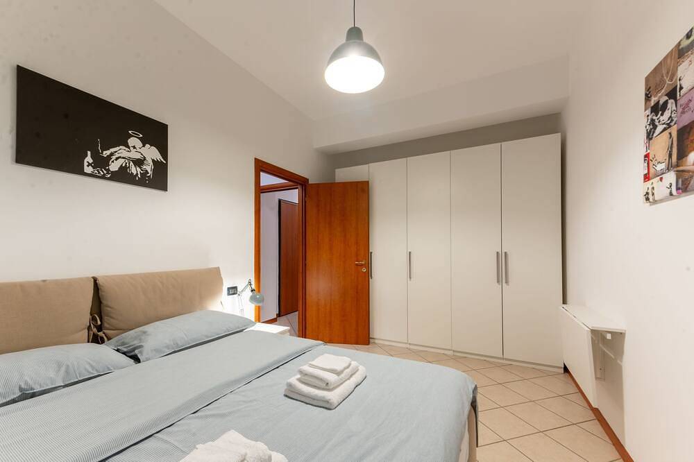 Ganze Wohnung, Holiday Apartment Brescia Centro in Brescia, Gardasee-Berge