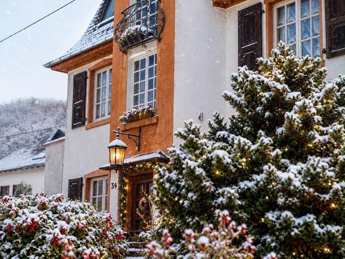 Villa für 12 Personen, mit Balkon und Terrasse sowie Garten und Ausblick an der Mosel