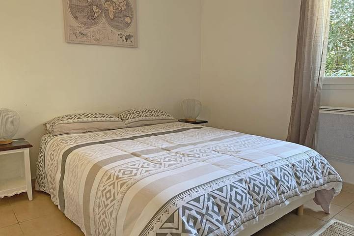Appartement entier, Location vacances maison piscine Mouries. in Mouriès, Région d'Arles