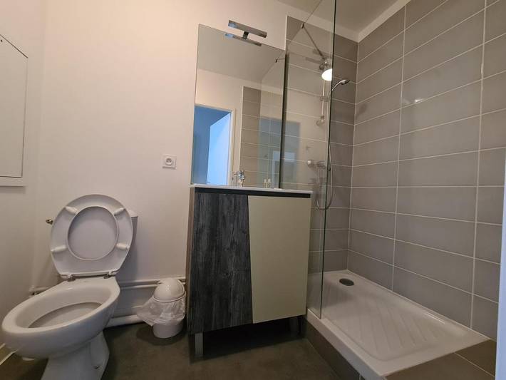 Location de vacances pour 3 personnes, avec terrasse dans Aeroport Paris - Orly - 2