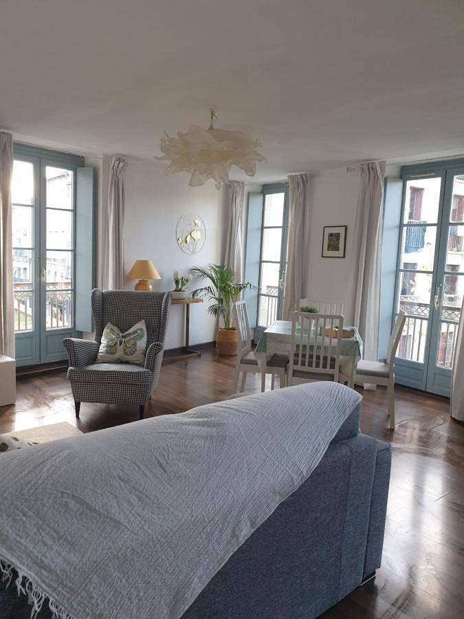 Gîte pour 4 personnes, avec vue sur le lac ainsi que balcon et vue dans Office De Tourisme De Narbonne - 2