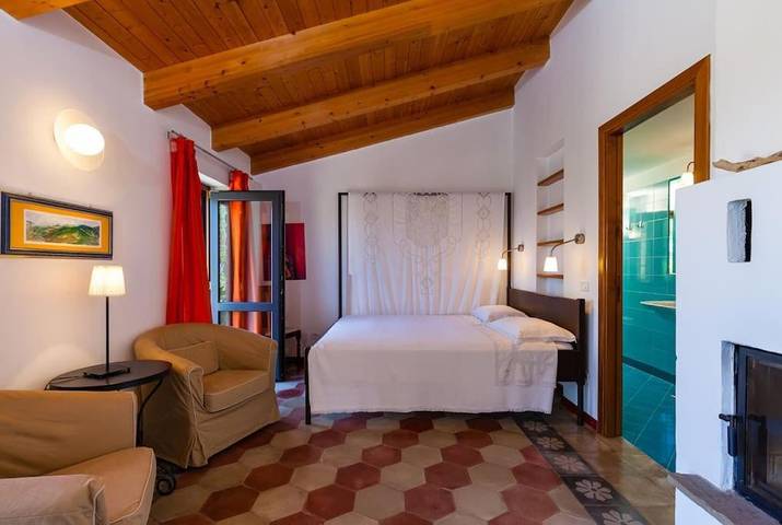 Casa vacanza per 2 persone, con panorama e giardino in Castellabate
