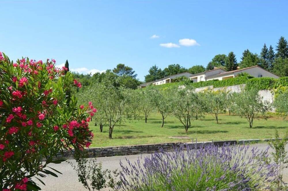 Maison Mitoyenne Proche du Village in Vallon-Pont-d'Arc, Gorges de l’Ardèche
