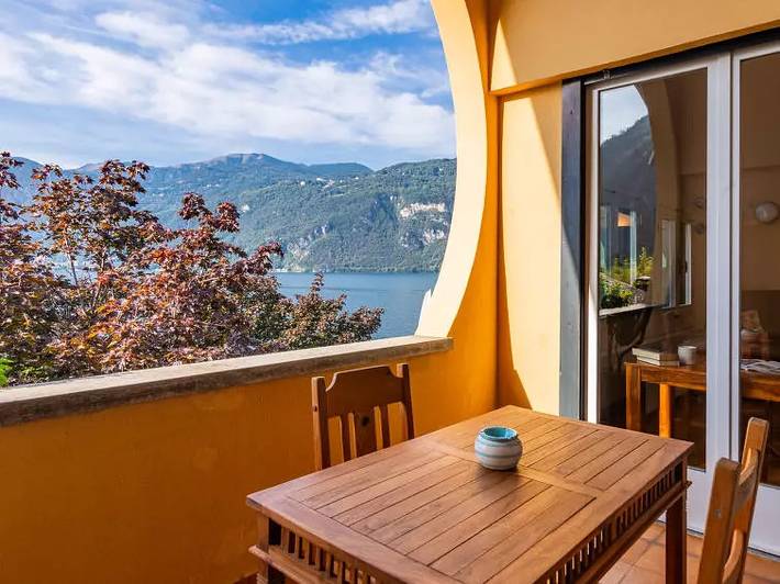 Gîte pour 6 personnes, avec piscine et balcon à Lierna - 3