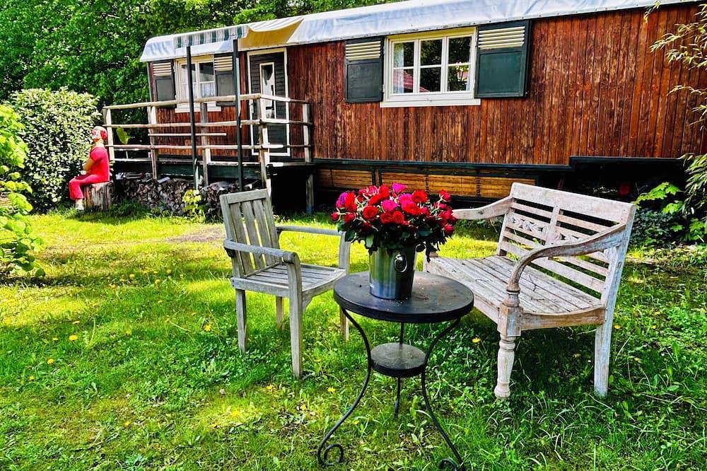 Ganze Wohnung, Zirkuswagen am Landhaus Labes in Stechlinsee, Stechlin