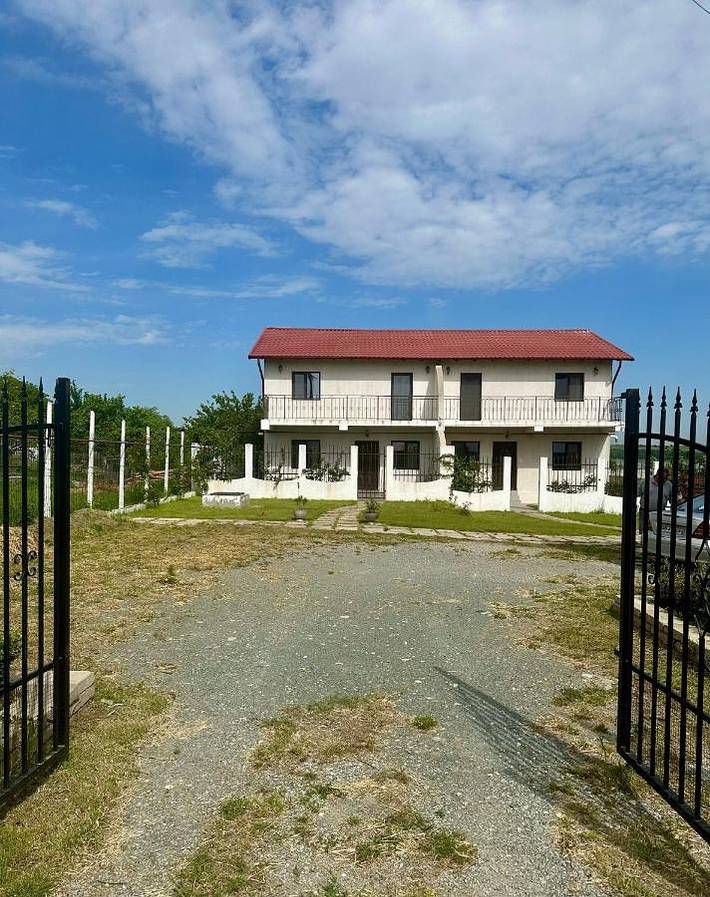 Villa pour 6 personnes, avec vue sur le lac ainsi que jardin et vue, adapté aux familles en Roumanie