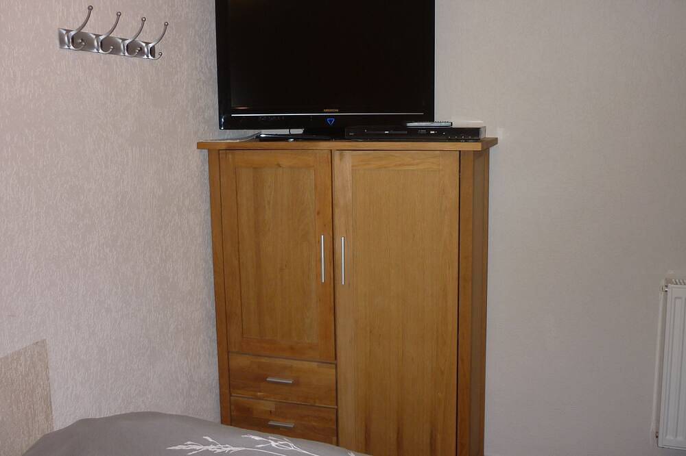 Scheune Großer Garten Kinderspielplatz Grillecke Strand nur 1,2 km in Sietow, Müritz