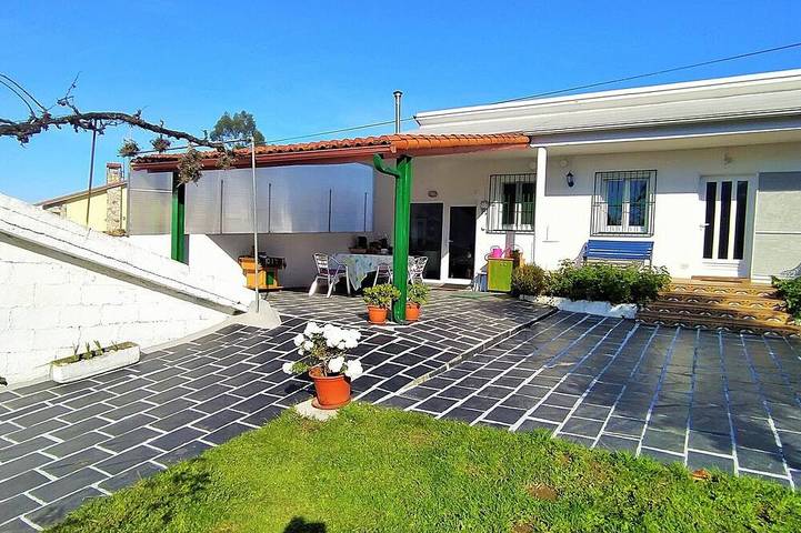 Casa de vacaciones para 7 personas, con jacuzzi y jardín, Se admiten mascotas - 1