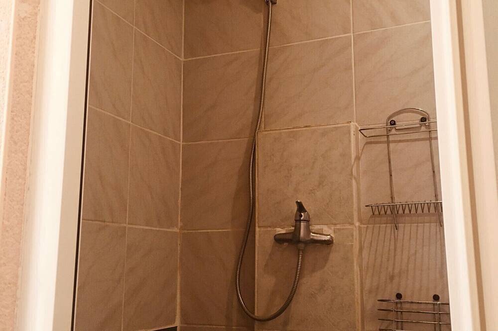 4/ Logement 2 pers sdb privée wifi-cuisine commune in Écueillé, Région de Châteauroux
