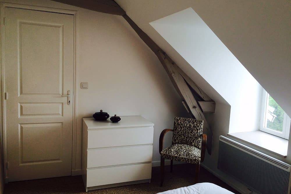 Meung sur Loire en centre ville : 4 personnes /2 chambres in Meung-sur-Loire, Vallée de la Loire