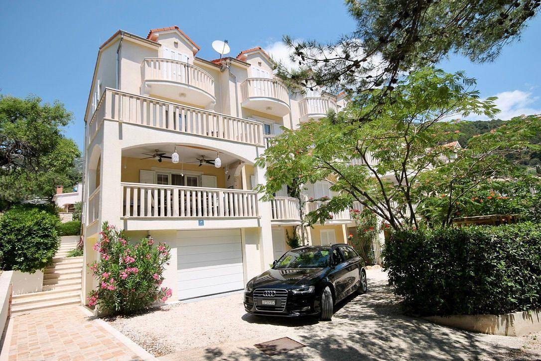 Ganze Ferienwohnung, Wohnung in Bol in Bol, Brac