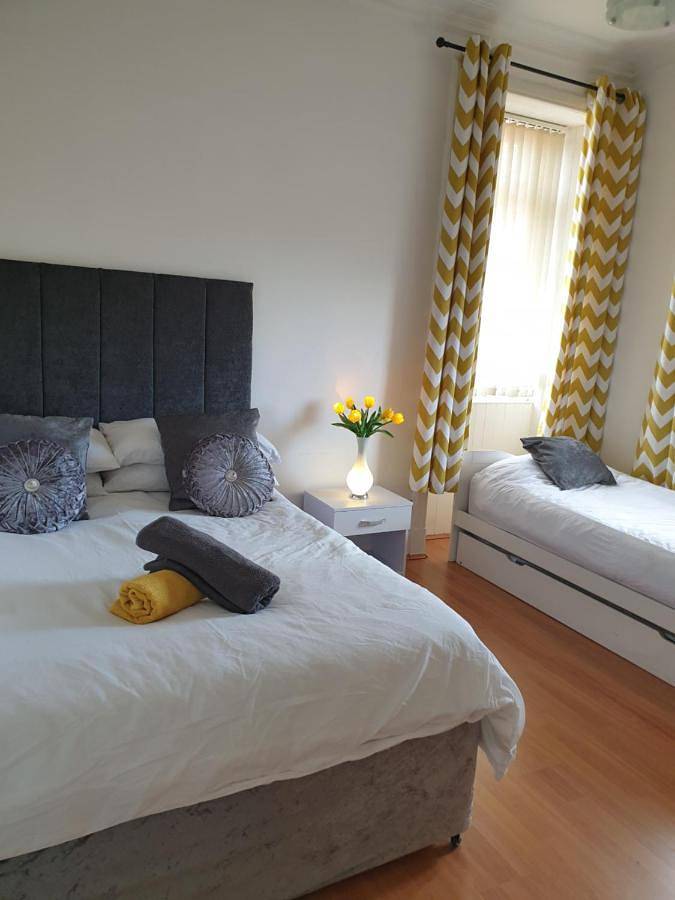 Entire apartment, Troon Beach Town Golf Apartment Troon Ayrshire in Troon, Firth Of Clyde