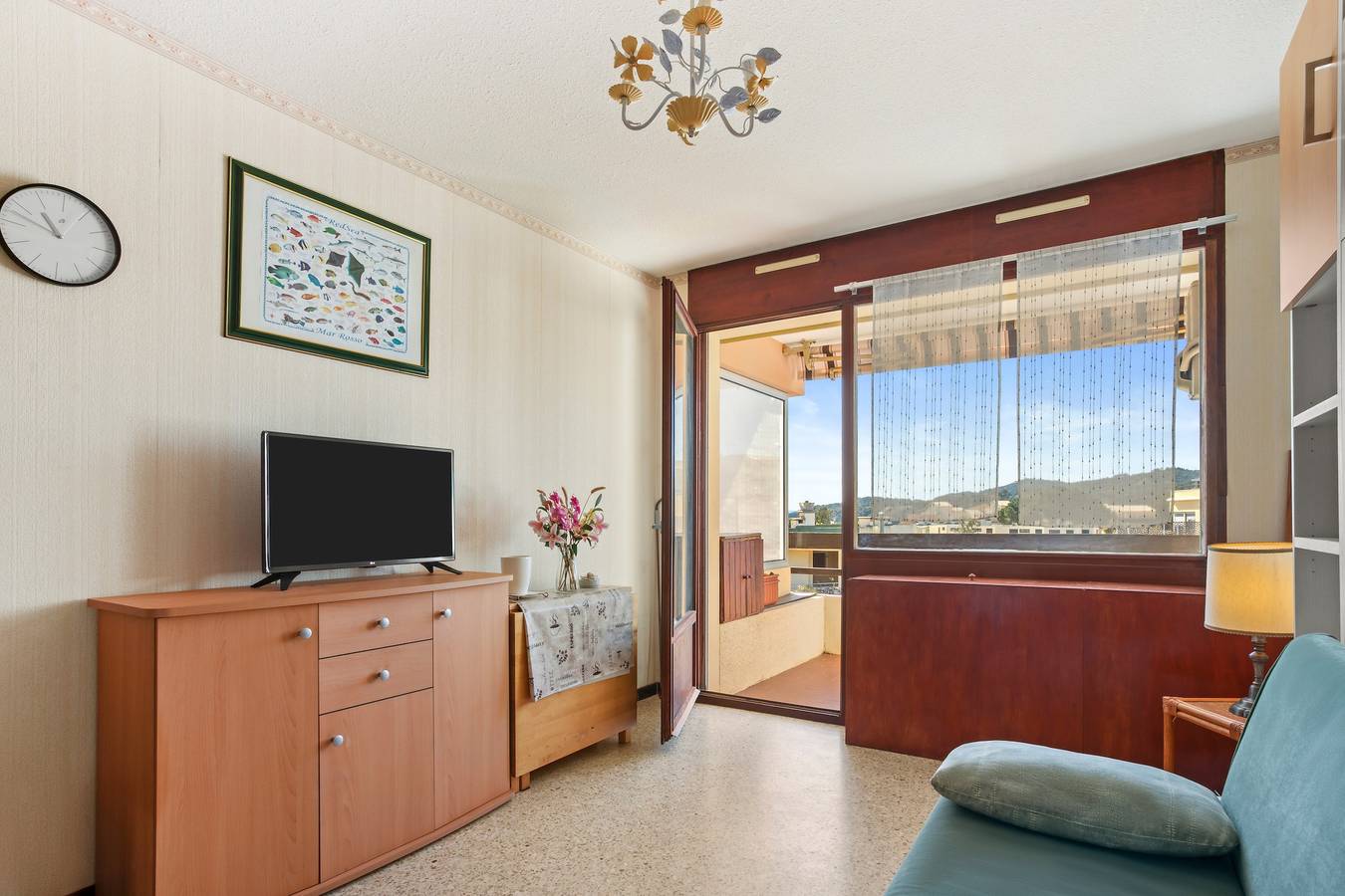 Studio entier, Studio « Résidence Athena Vue Mer » avec vue mer, terrasse privée et climatisation in Bormes-les-Mimosas, Parc national de Port-Cros