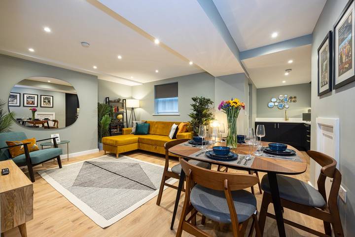 Apartment for 6 people in Liverpool