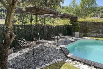 Cottage pour 8 personnes, avec balcon et jardin à Durfort-et-Saint-Martin-de-Sossenac