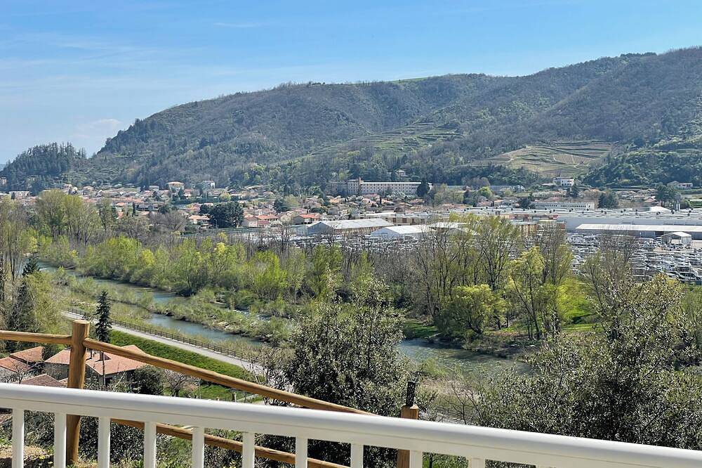 Dou Villa Saint Jean De Muzols in Saint-Jean-de-Muzols, Tournon-sur-Rhône region