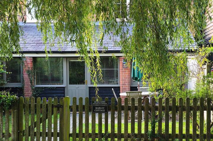 Cottage für 4 Personen, mit Terrasse und Garten - 1