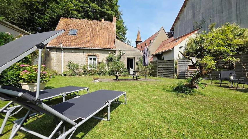 Maison de vacances pour 4 personnes, avec Jacuzzi et Terrasse ainsi que Jardin et Sauna