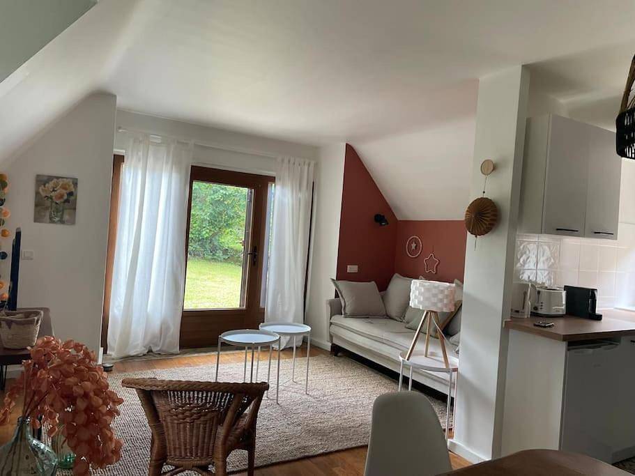 One-Bedroom House in Béduer, Lot