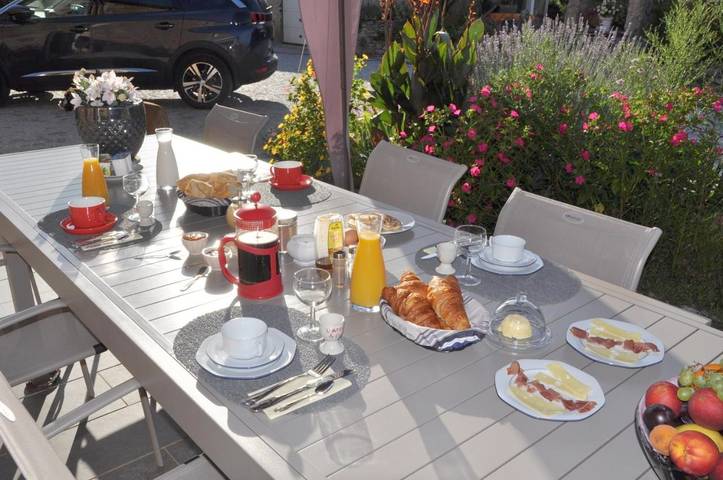 Chambre d’hôte pour 6 personnes, avec piscine et jardin ainsi que sauna et vue en Gironde - 3