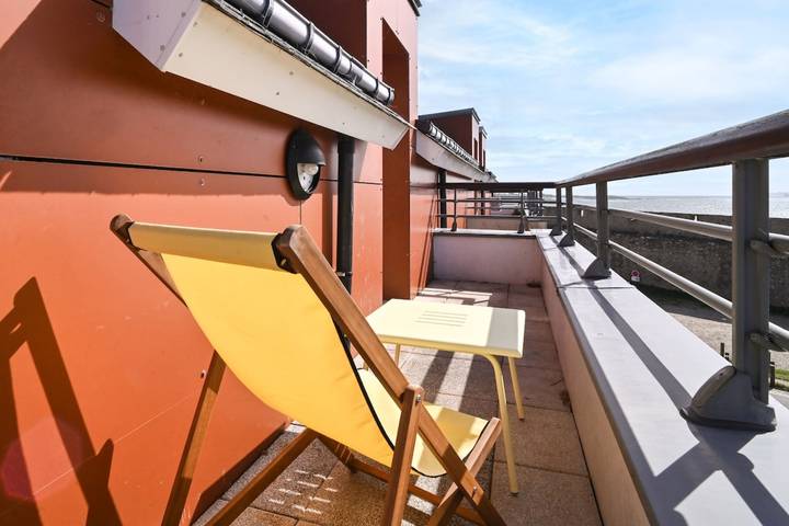 Apartamento entero, Apartamento de vacaciones para 6 personas con balcón in Port-Louis, Côte des Mégalithes