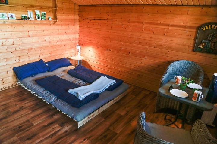 Ganze Ferienwohnung, Trekkinghütte auf dem Tackeberg - Holzhütte mit 15qm, max. 2 Personen in Neuhaus (Möhnesee), Möhnesee