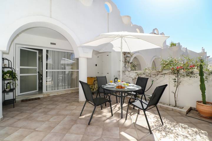 Ferienhaus für 4 Personen, mit Sauna und Terrasse sowie Kinderpool in Marbella - 2