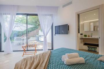 Villa voor 10 Personen in Mandelieu-la-Napoule, Cannes regio, Afbeelding 3