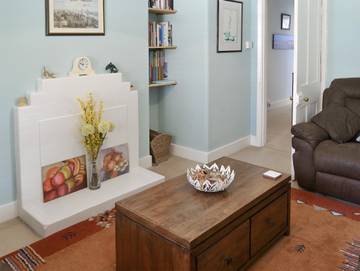 Log Cabin for 4 People in St Margaret's at Cliffe, Kent, Photo 4