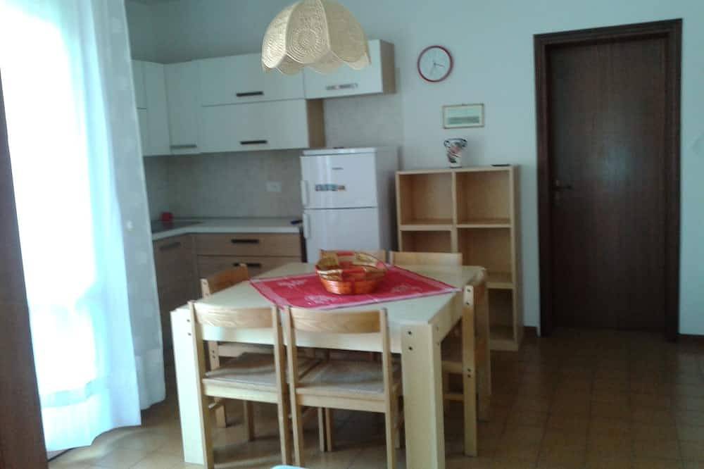 Ganze Wohnung, Cecina Mare: Wohnung 300 m vom Meer entfernt in Marina di Cecina, Cecina