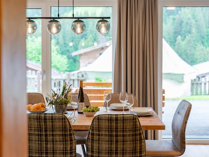 Apartamento entero, Ski in-ski out with a large wellness area in Hinterglemm, Saalbach-Hinterglemm