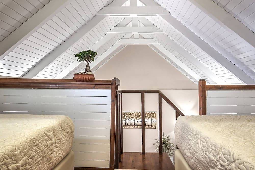 Coral Villa mit privatem Pool und Garten, 2 Schlafzimmer 100 m vom Meer in Kipseli, Zakynthos