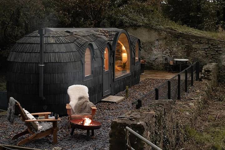 Cabaña de madera para 2 personas, con jardín y jacuzzi, Se admiten mascotas - 1