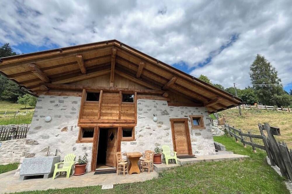 Chalet di Montagna in Strembo, Alpi dell'Adamello e della Presanella