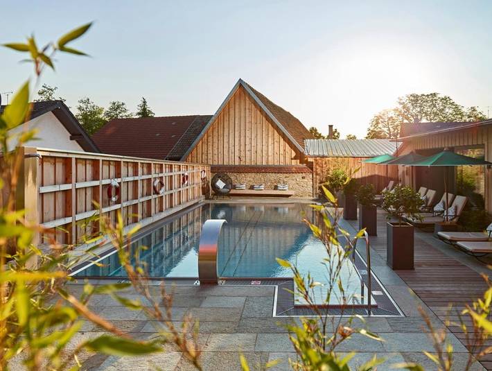 Hotel für 4 Personen, mit Balkon und Terrasse sowie Garten und Pool in Heitersheim - 2