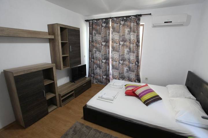Apartament wakacyjny dla 2 osób, z Balkon i Taras oraz Ogród i Widok w Primorsko