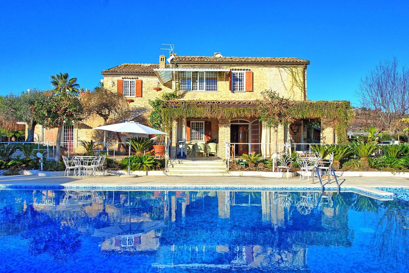 Villa für 10 Personen mit Terrasse in Colonnella, Adriaküste Abruzzen