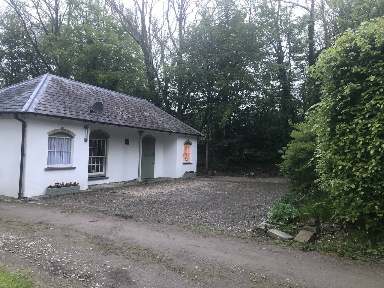 Entire apartment, Idyllic Location, Stunning Views, Relax & Refresh in Peace & Comfort in Ceredigion