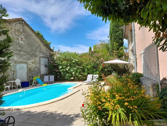 Gîte pour 6 personnes, avec sauna et piscine ainsi que jardin et jacuzzi, animaux acceptés à Sainte-Valière