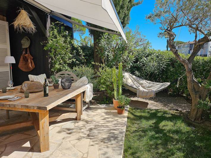 Ferienwohnung für 4 Personen, mit Terrasse in Grimaud