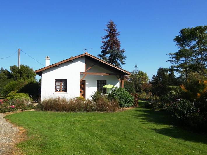 Gîte pour 4 personnes, avec Terrasse ainsi que Jardin et Vue dans les Landes