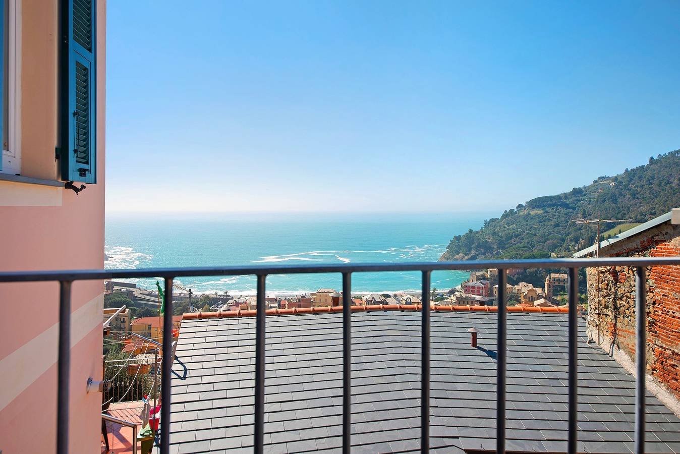 Appartamento intero, Studio "Serra Monolocale" con terrazza e aria condizionata in Bonassola (Città), Bonassola