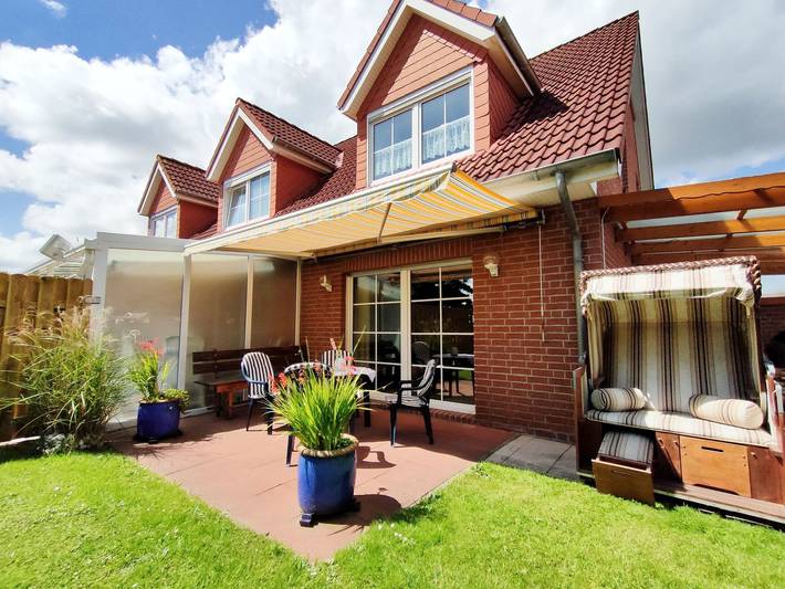 Ferienhaus für 4 Personen, mit Terrasse und Garten in Hamswehrum