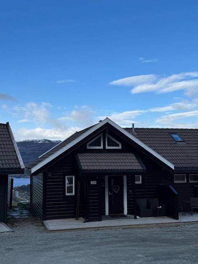 Ferienhaus für 6 Personen, mit Garten und Seeblick sowie Ausblick - 1