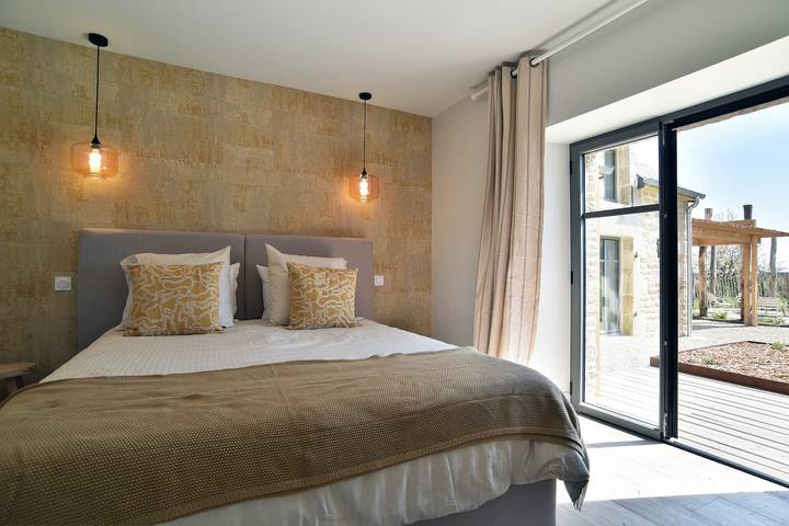 Location de vacances pour 6 personnes, avec terrasse ainsi que jardin et jacuzzi à Dinan - 4